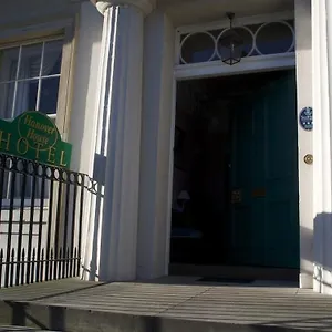 Hanover House Hotell